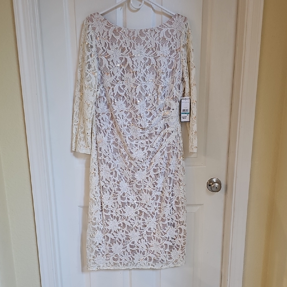 Jessica Howard Cream Lace Long Sleeve Dress